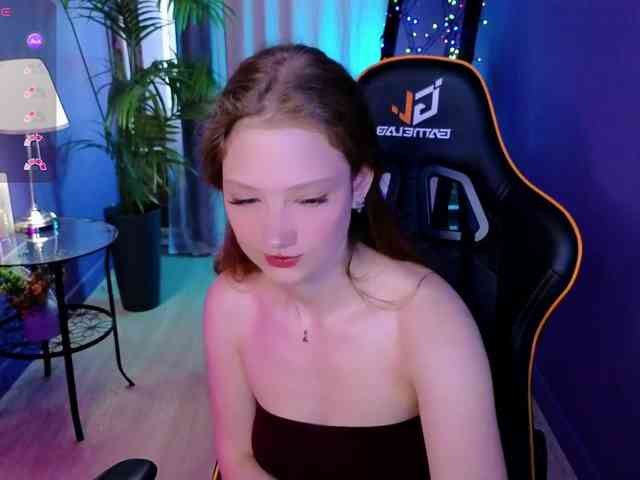 Your-lilith webcam