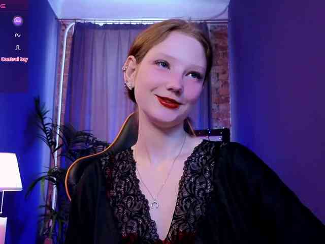 Your-lilith webcam