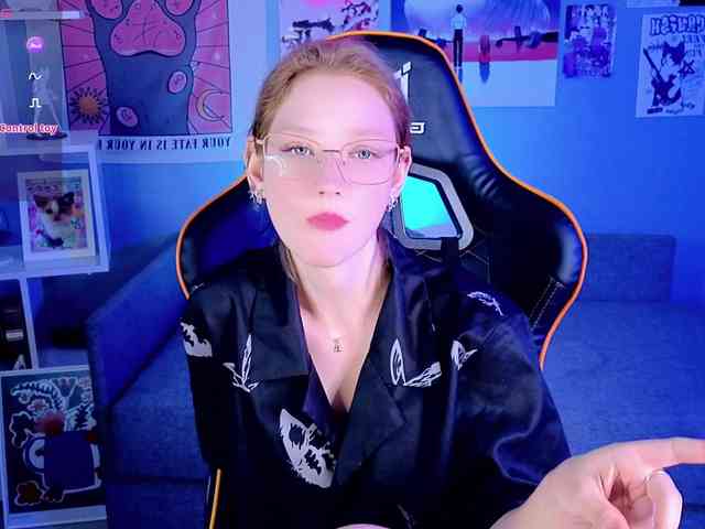 Your-lilith webcam