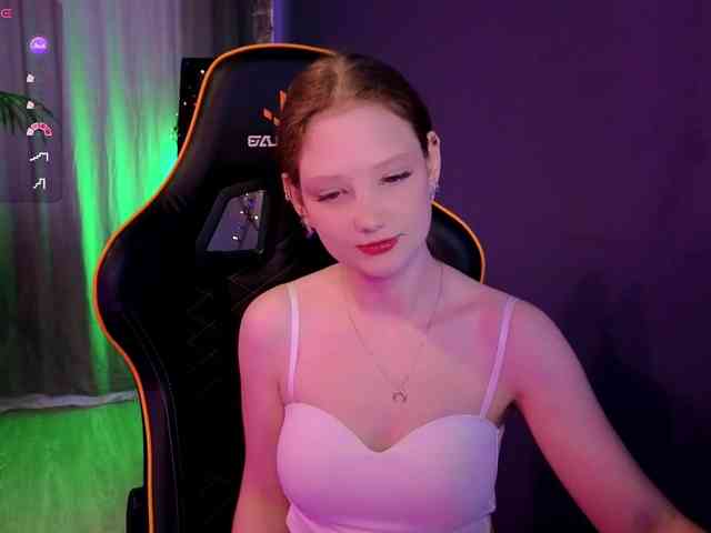 Your-lilith webcam