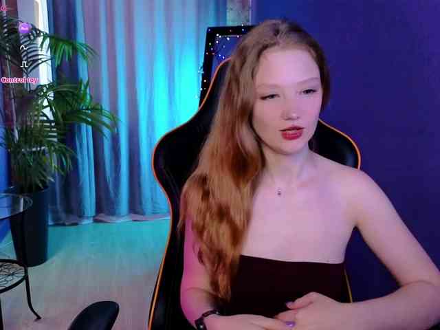 Your-lilith webcam