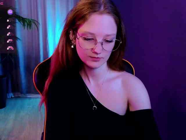 Your-lilith webcam