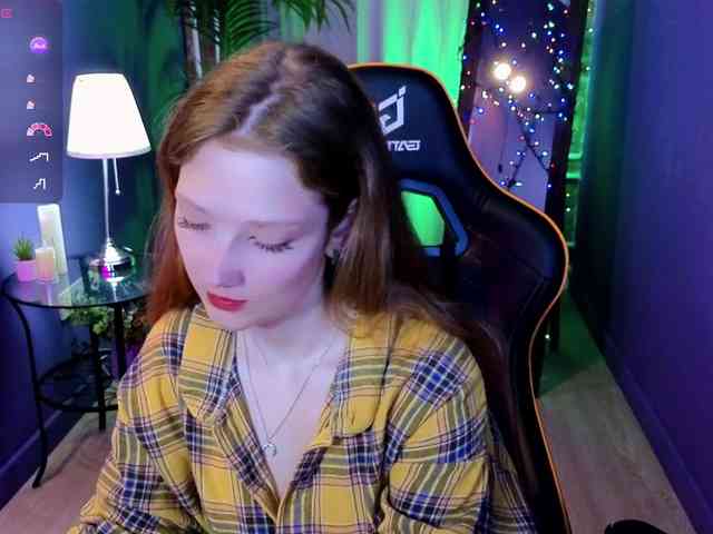 Your-lilith webcam