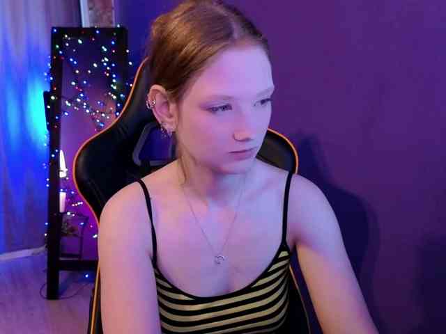 Your-lilith webcam