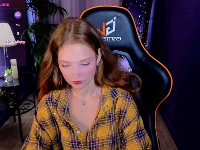 Your-lilith webcam