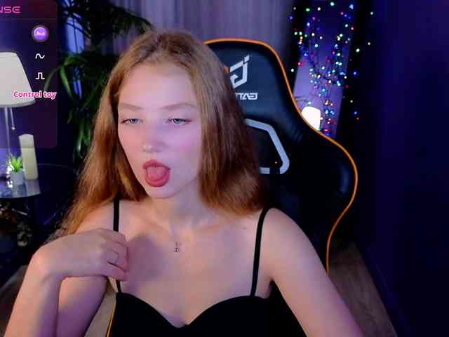 Your-lilith webcam