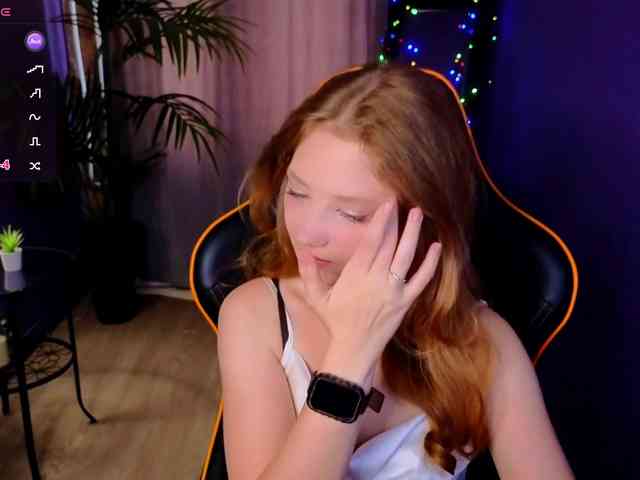 Your-lilith webcam