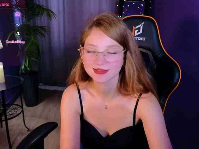 Your-lilith webcam