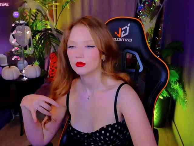 Your-lilith webcam