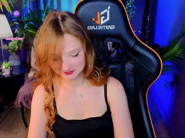 Your-lilith webcam