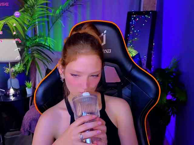 Your-lilith webcam