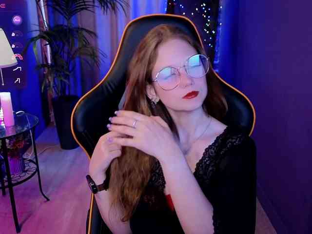Your-lilith webcam