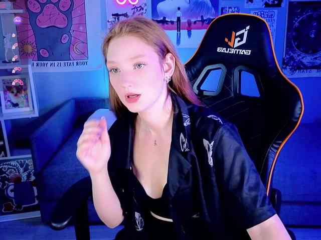 Your-lilith webcam