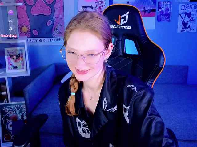 Your-lilith webcam