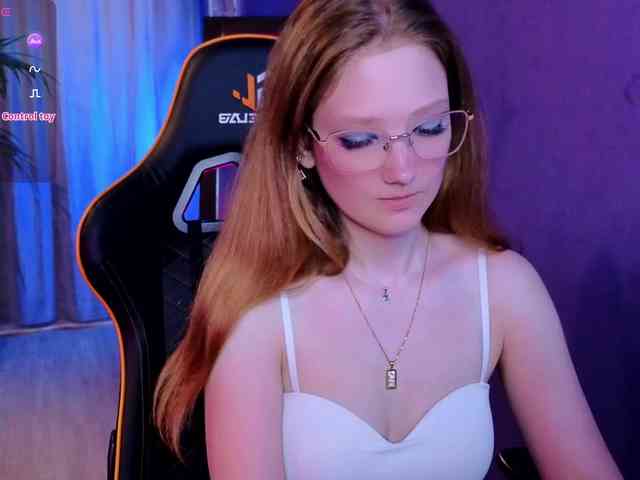 Your-lilith webcam