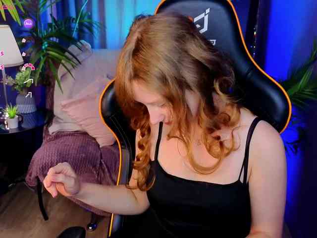 Your-lilith webcam