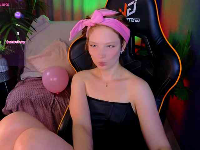 Your-lilith webcam