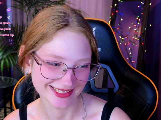 Your-lilith webcam