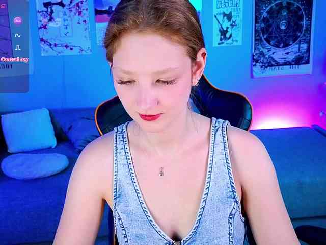 Your-lilith webcam