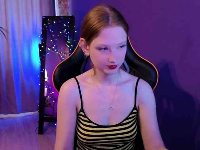 Your-lilith webcam