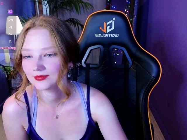 Your-lilith webcam