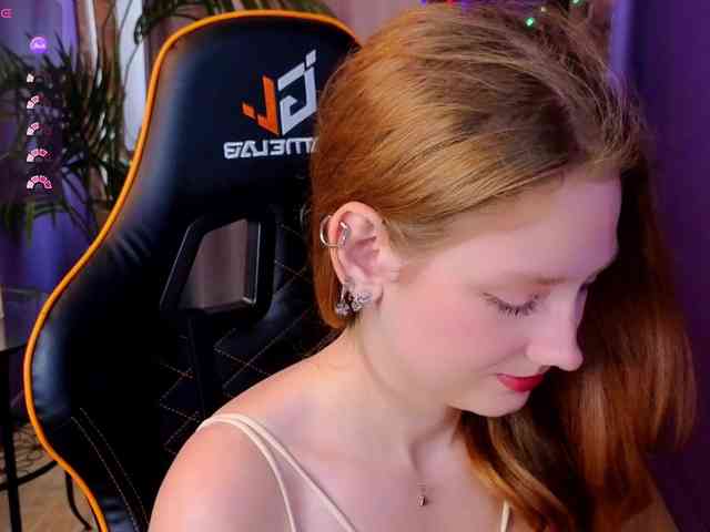 Your-lilith webcam