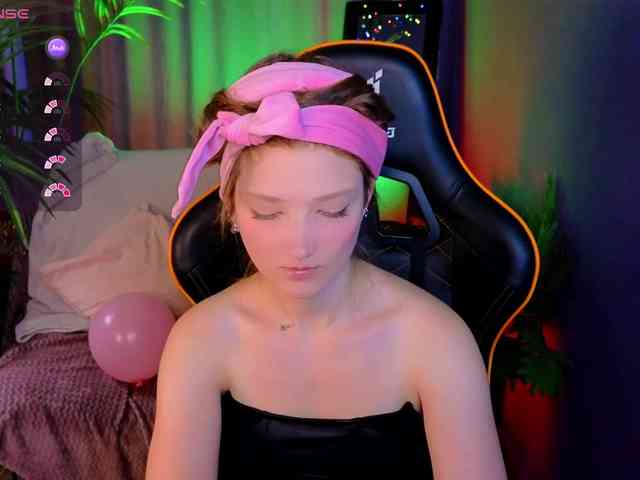 Your-lilith webcam