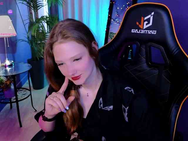 Your-lilith webcam