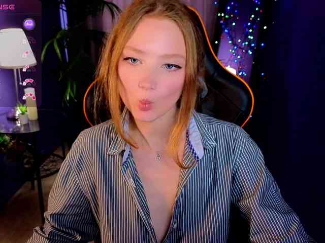 Your-lilith webcam