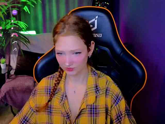 Your-lilith webcam