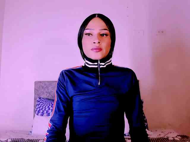 karoline-miss Live Webcam on BongaCams