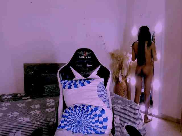 karoline-miss Sex Cam Show