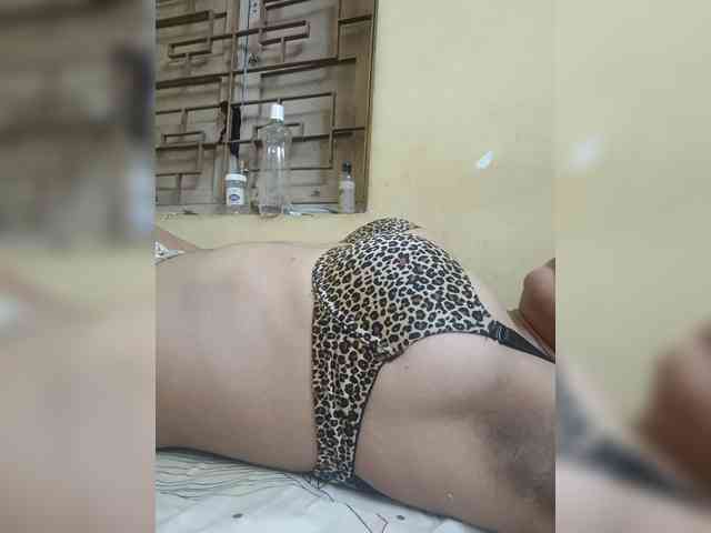 Sanaya7 webcam