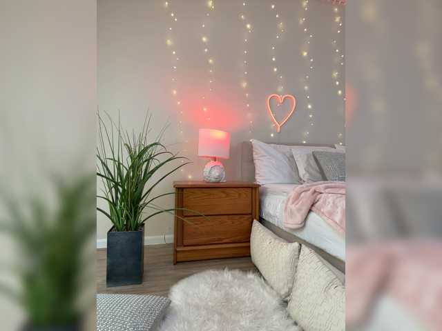 Kissmeexxx's BongaCams show and profile