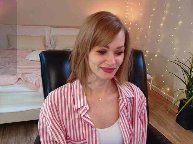 missKOSHKA live cam preview