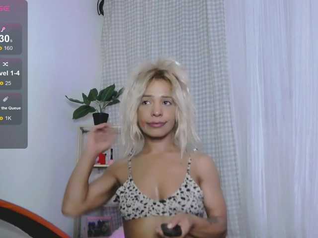 SarahRaiynex live cam on BongaCams