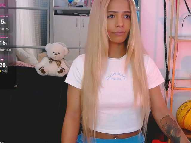 SarahRaiynex live cam on BongaCams