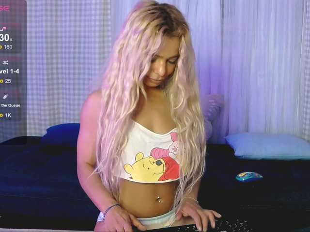 SarahRaiynex live cam on BongaCams