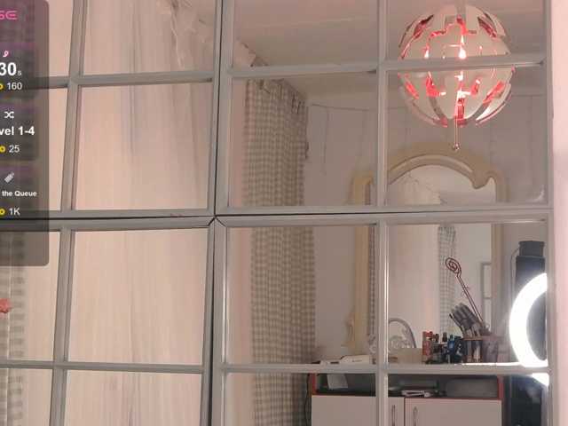 SarahRaiynex, en directo ahora en BongaCams