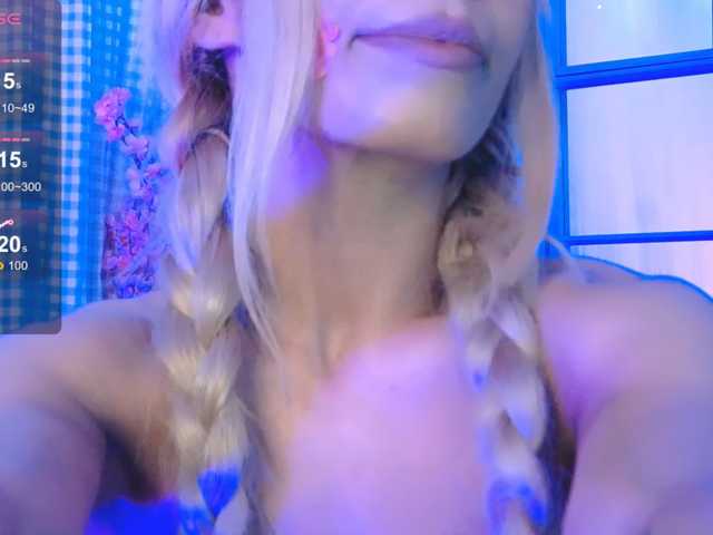 SarahRaiynex live cam on BongaCams