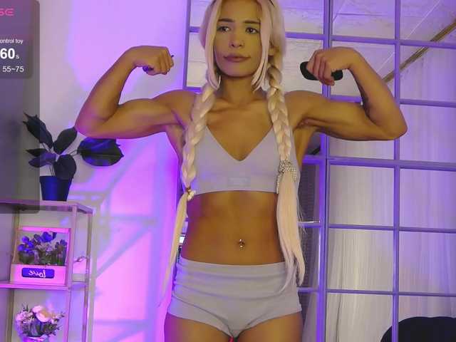 SarahRaiynex live cam on BongaCams