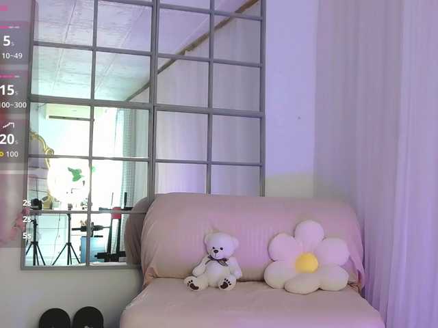 SarahRaiynex live cam on BongaCams