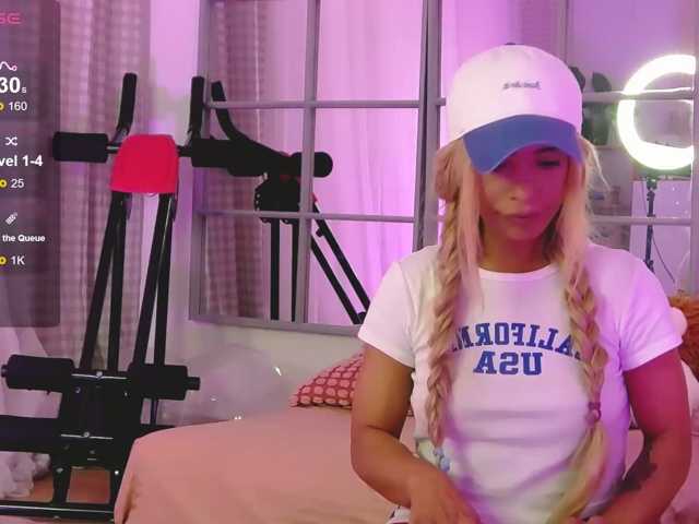 SarahRaiynex live cam