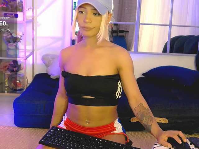 SarahRaiynex live cam on BongaCams
