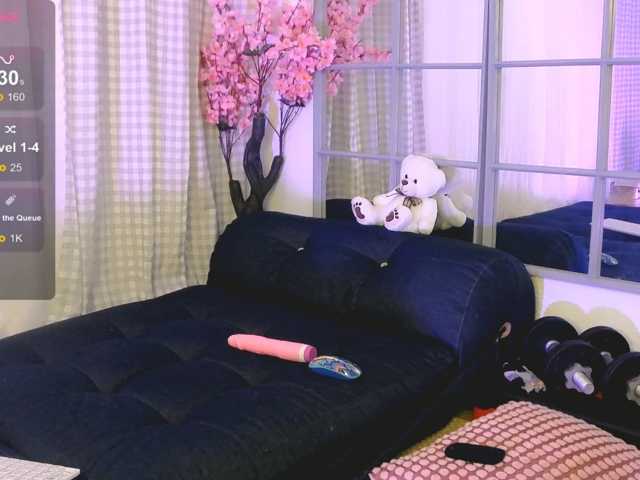 SarahRaiynex live cam preview
