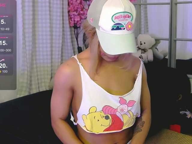 SarahRaiynex live cam preview