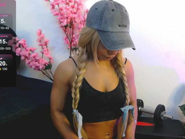 SarahRaiynex live cam on BongaCams