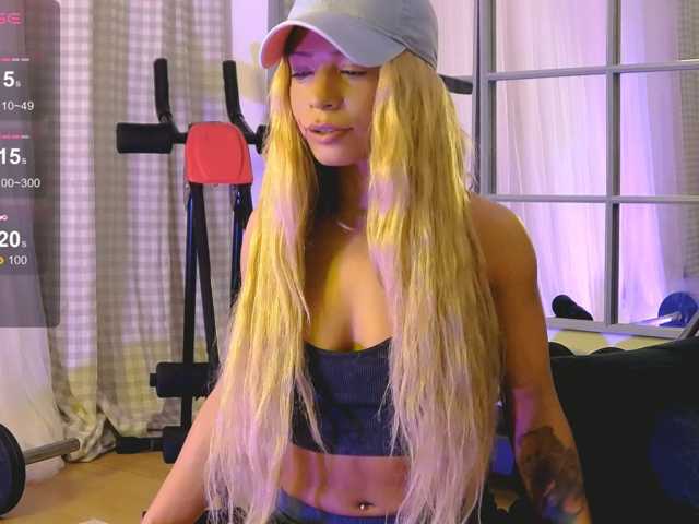SarahRaiynex live cam on BongaCams