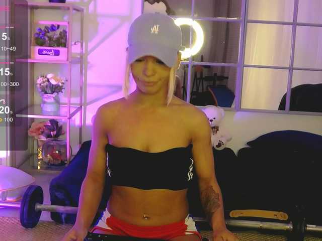 SarahRaiynex live cam on BongaCams