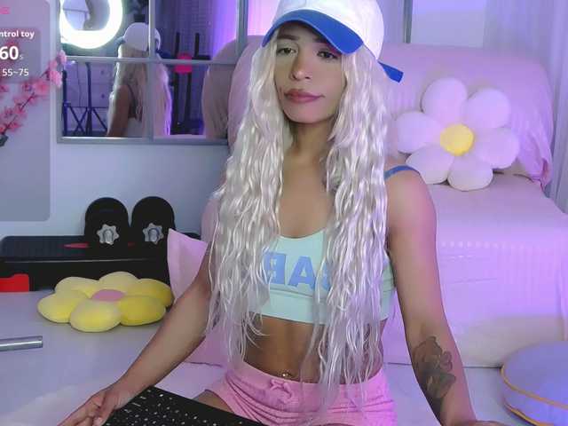 SarahRaiynex live cam on BongaCams